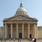 Pantheon - Lovely Flat