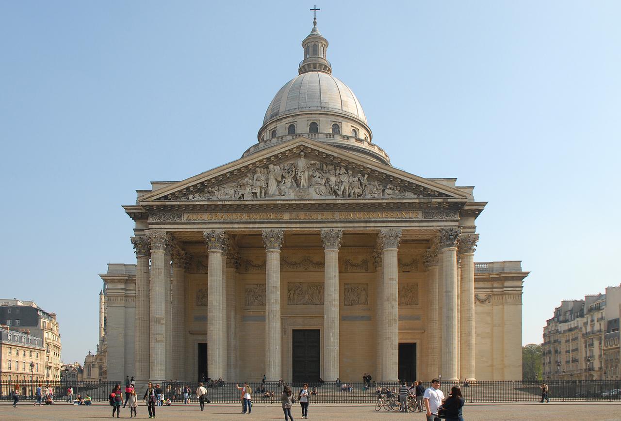 Pantheon - Lovely Flat